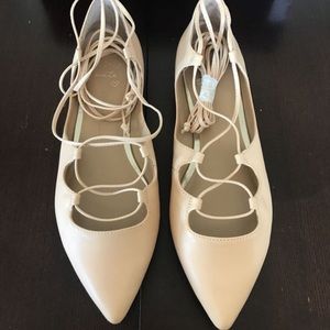 NEW Banana Republic Women’s shoes flats - 8.5